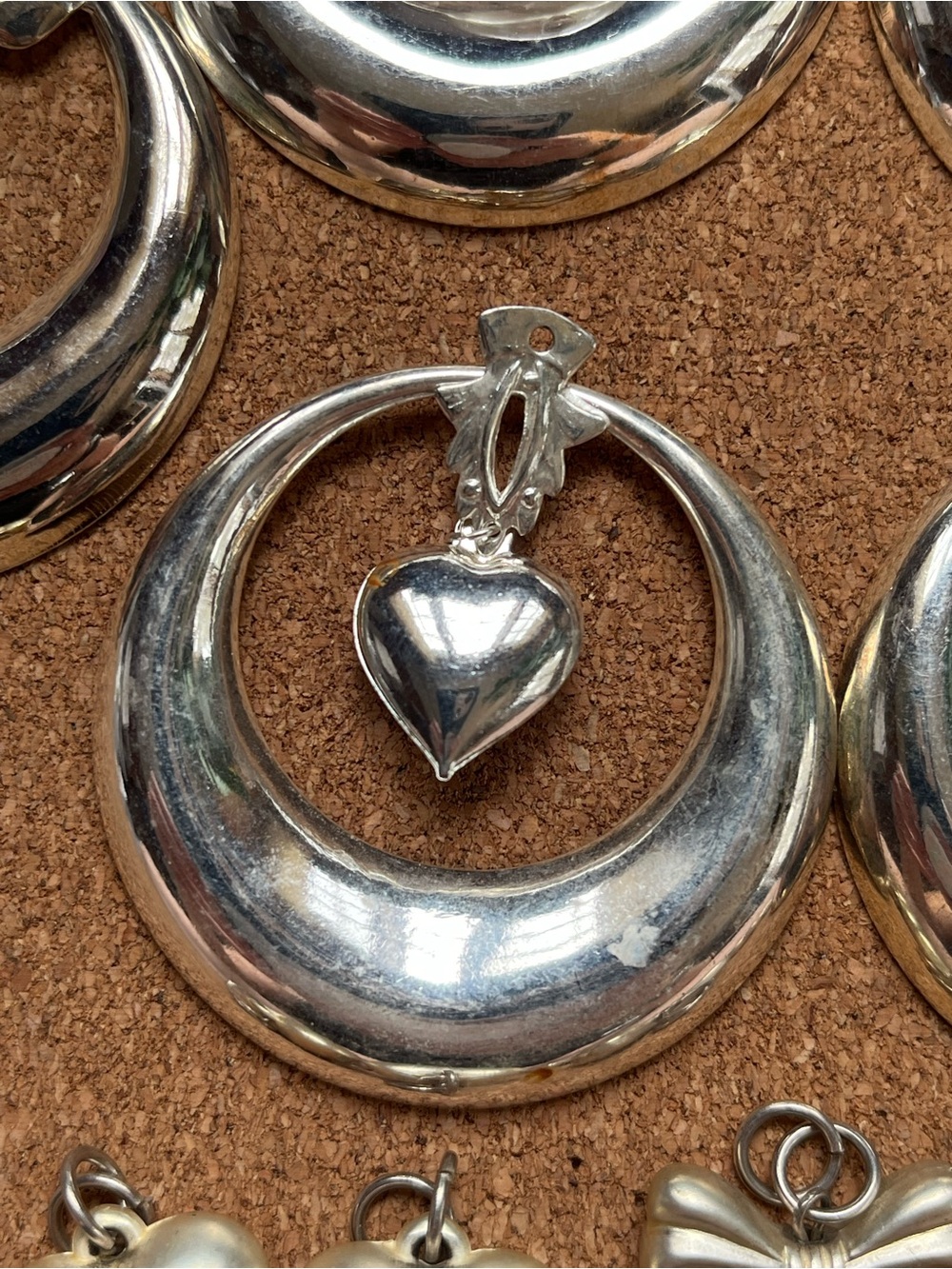Craft supplies Heart & Bow Charms for ornaments or jewelry - Picture 5 of 8